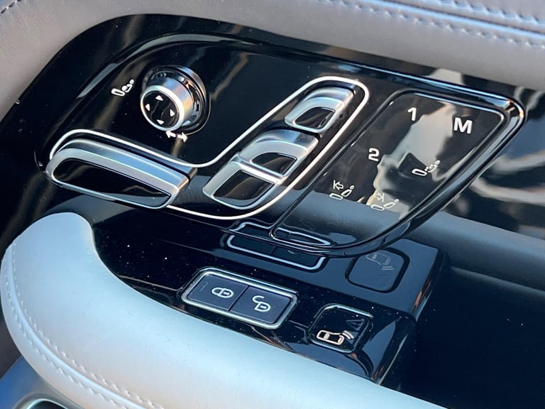 2019 Land Rover Range Rover 5.0 P565 V8 SV Autobiography Dynamic Auto 4WD Euro 6 (s/s) 5dr ESTATE...