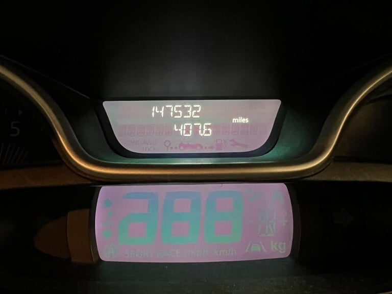 2016 Renault Trafic 1.6 dCi 27 Sport Nav SWB Standard Roof Euro 6 5dr Panel Van Diesel Manual