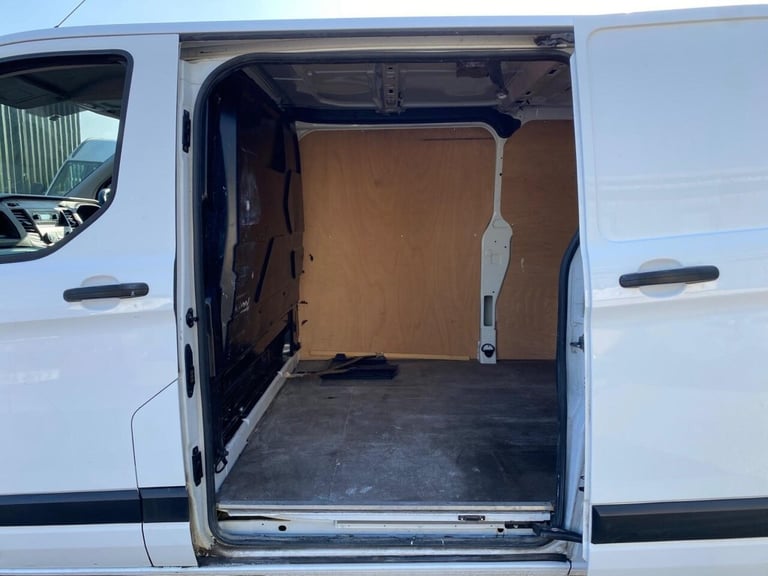 2018 Ford Transit Custom 2.0 TDCi 130ps Low Roof Van PANEL VAN DIESEL Manual