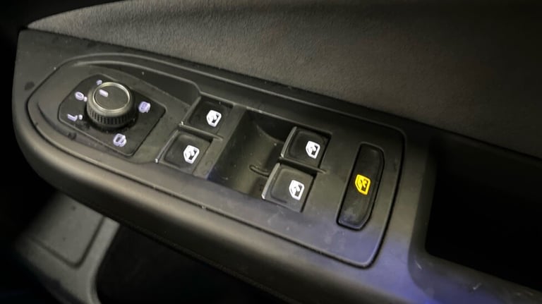 2023 Volkswagen Golf 2.0 TSI 320 R 4Motion 5dr DSG Hatchback Petrol Automatic