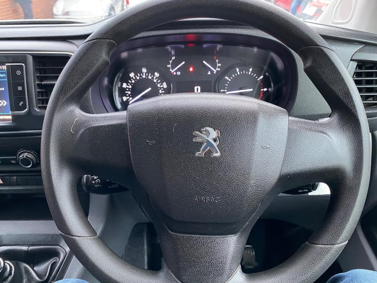 2019 Peugeot Expert 2.0 BlueHDi 1400 Professional Standard Panel Van MWB Euro 6 (s/s) 6dr PANEL V...