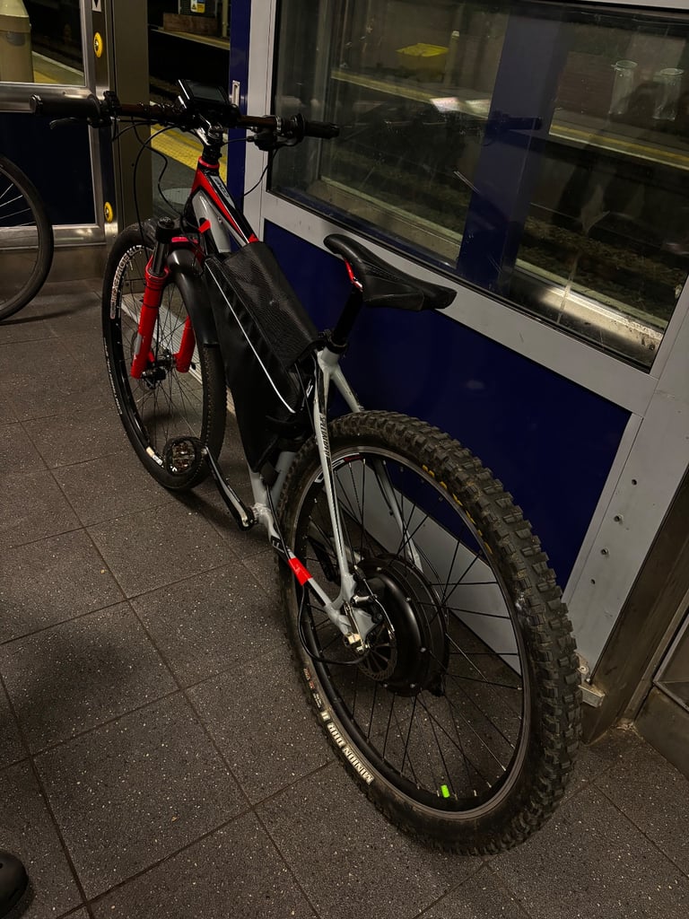 E-Bike 2000w 52v 18.5ah