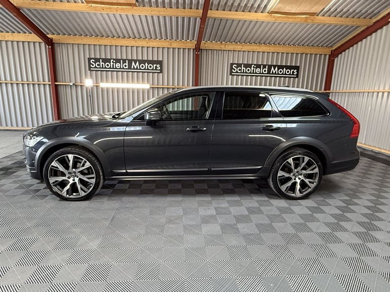 2018 Volvo V90 2.0 D4 Pro Estate 5dr Diesel Auto AWD Euro 6 (s/s) (190 ps) Estate Diesel Automatic