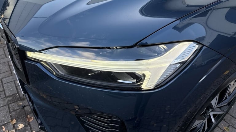 2024 Volvo XC60 Plus, B5 AWD Mild hybrid, Petrol, Dark Estate Petrol Automatic