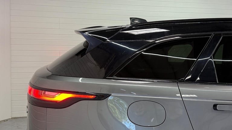 2019 Land Rover Range Rover Velar 2.0 D240 R-Dynamic HSE 5dr Auto ESTATE DIESEL Automatic