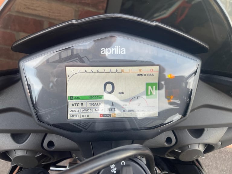 Aprilia Tuono rr 1100