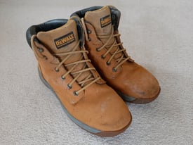 image for De Walt Rigger Boots Size 9