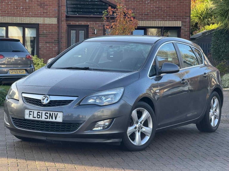 For sale my Vauxhall Astra 2012  2.0 diesel Cdti  mot 2/3 months tax only 30£ full years 