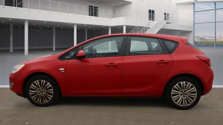 2011 Vauxhall Astra 1.4 16v Excite Euro 5 5dr HATCHBACK Petrol Manual