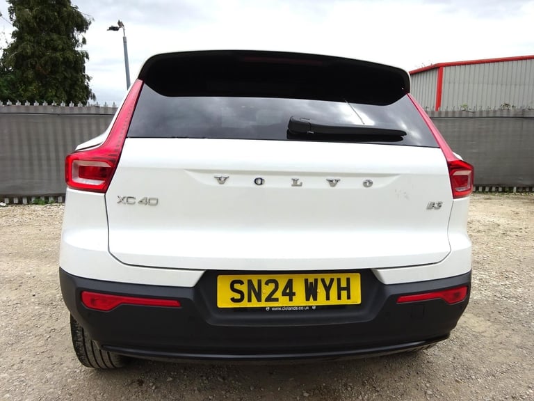 2024 24 REG VOLVO XC40 ULTIMATE B3 AUTO DAMAGED REPAIRABLE SALVAGE