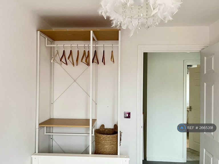 1 bedroom in Castle Hedingham, Trowbridge, BA14 (#2665391)