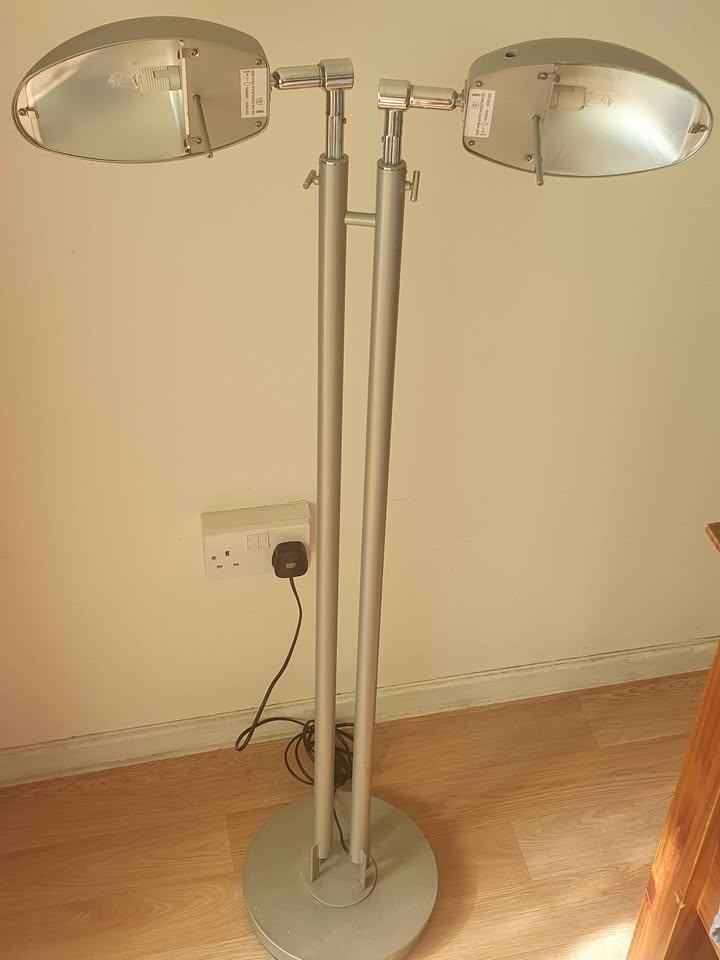 Floor-standing lamp- Double lamps