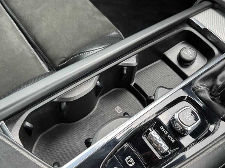 2018 Volvo S90 2.0 D4 R-Design Auto Euro 6 (s/s) 4dr SALOON Diesel Automatic
