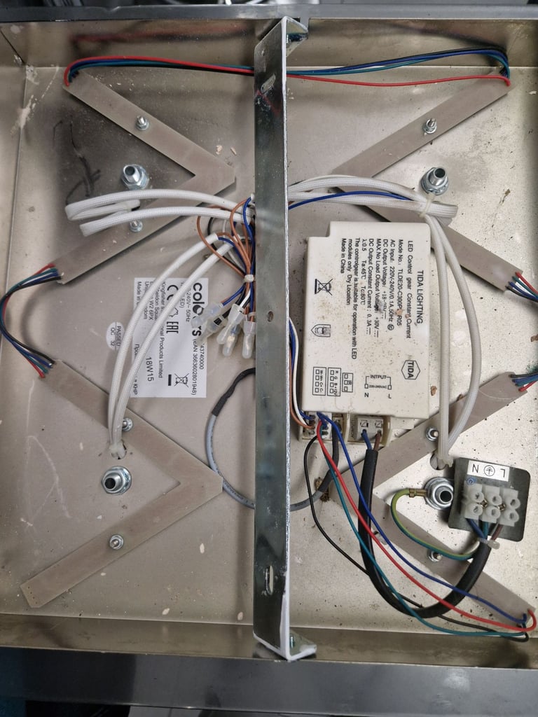 Colours ceiling lights with remote