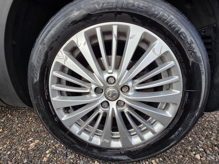 2019 Vauxhall Grandland X 1.2 Turbo Tech Line Nav Auto Euro 6 (s/s) 5dr Petrol