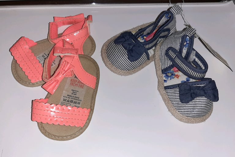 image for Baby girl sandals 3-6 months 