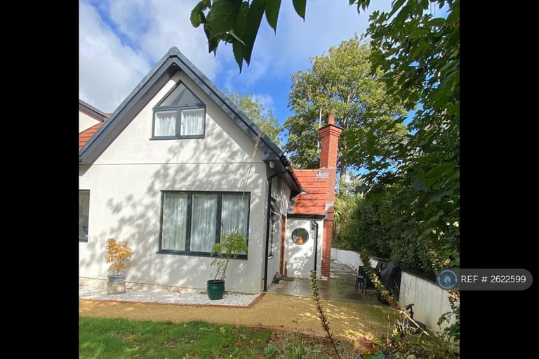 image for Studio flat in Surrenden Crescent, Brighton, BN1 (#2622599)