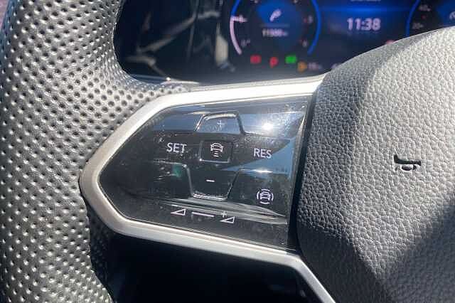 2021 Volkswagen Golf MK8 Hatchback 5-Dr 2.0TDI (150PS) R-Line DSG Hatchback Diesel Automatic