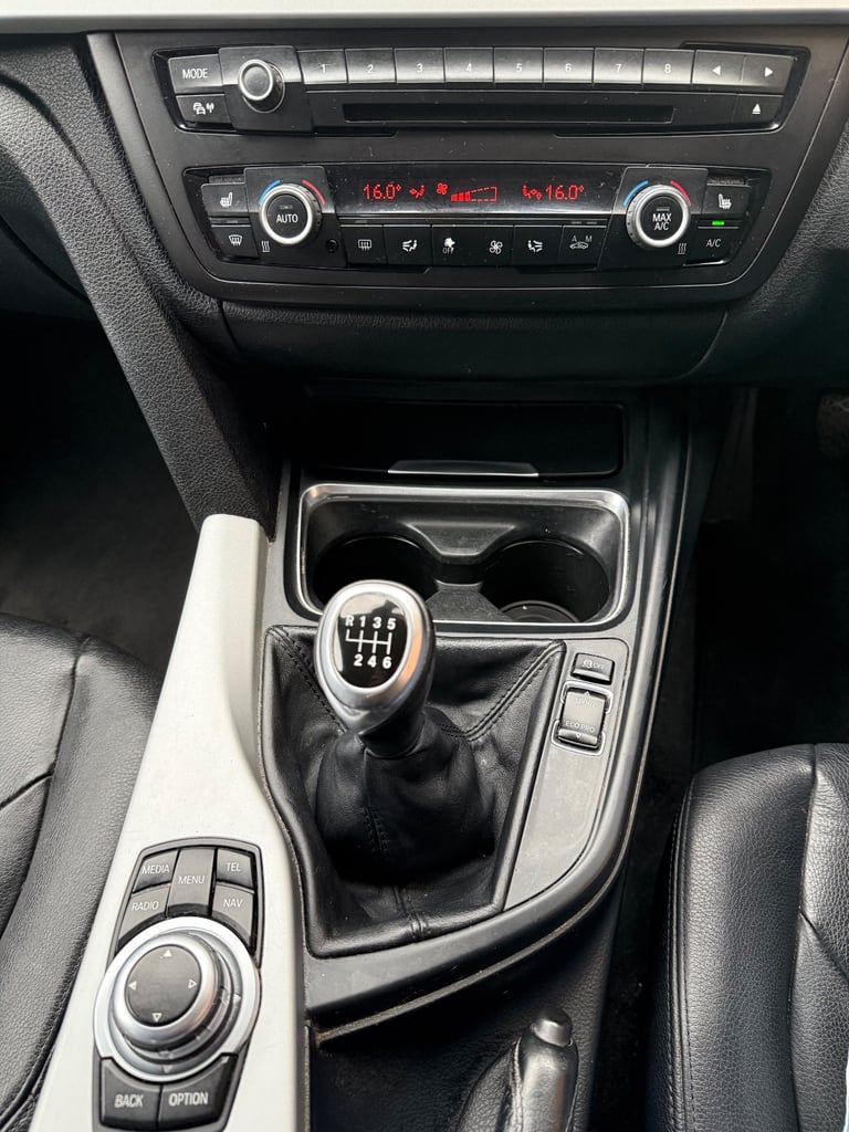 BMW, 3 SERIES, Saloon, 2012, Manual, 1995 (cc), 4 doors