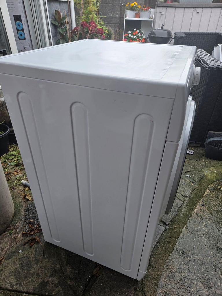 A Class  9kg/6kg washer dryer Hotpoint 