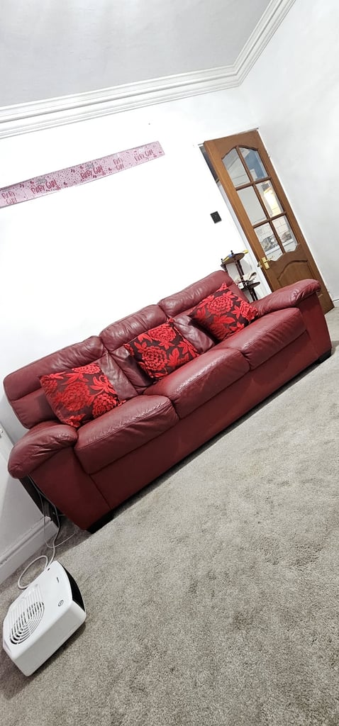 image for Leather sofas 3 seater x2 maroon 