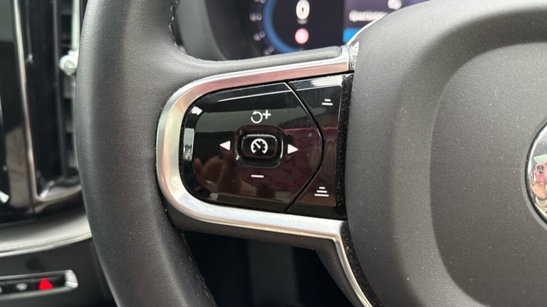 2023 Volvo XC60 Recharge Plus, T6 AWD plug-in hybrid, Electric/Petrol, Dark Estate Petrol Paralle...