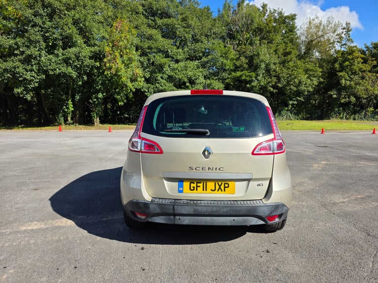 2011 Renault Scenic 1.5 dCi 110 Dynamique TomTom 5dr EDC MPV Diesel Automatic