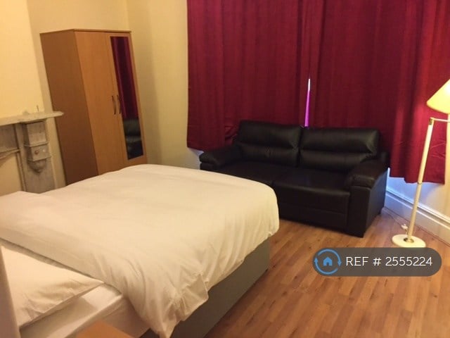 5 bedroom house in Stapleton Road, Bristol, BS5 (5 bed) (#2555224)