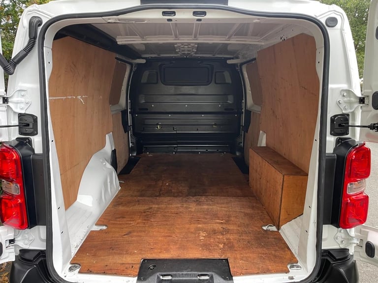 2022 Citroen Dispatch XL 2.0 1400 ENTERPRISE PRO BLUEHDI LWB Panel Van Diesel Manual