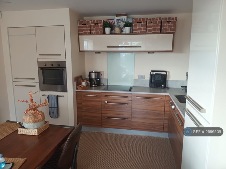 2 bedroom flat in Ryland Street, Birmingham, B16 (2 bed) (#2686505)