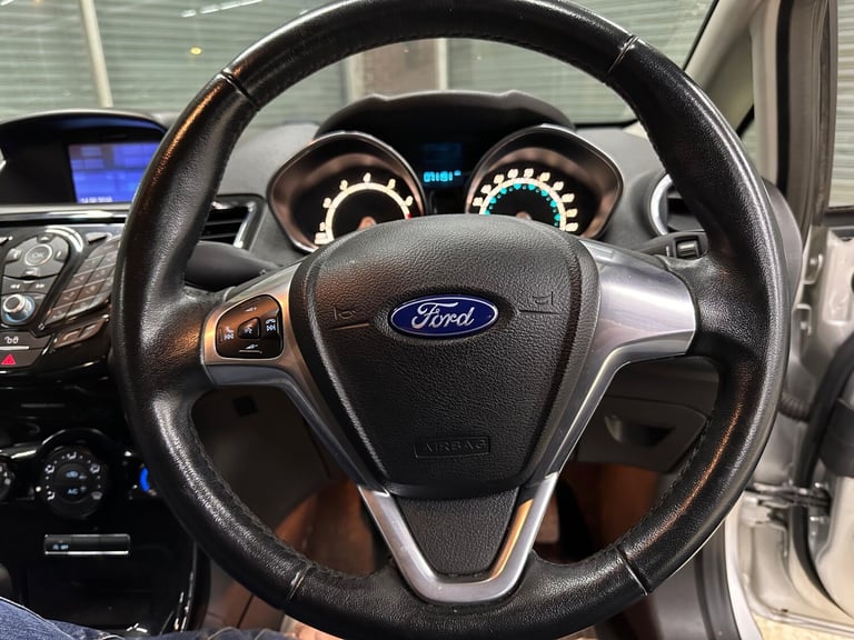 2016 Ford Fiesta 1.0 EcoBoost Zetec 5dr HATCHBACK Petrol Manual