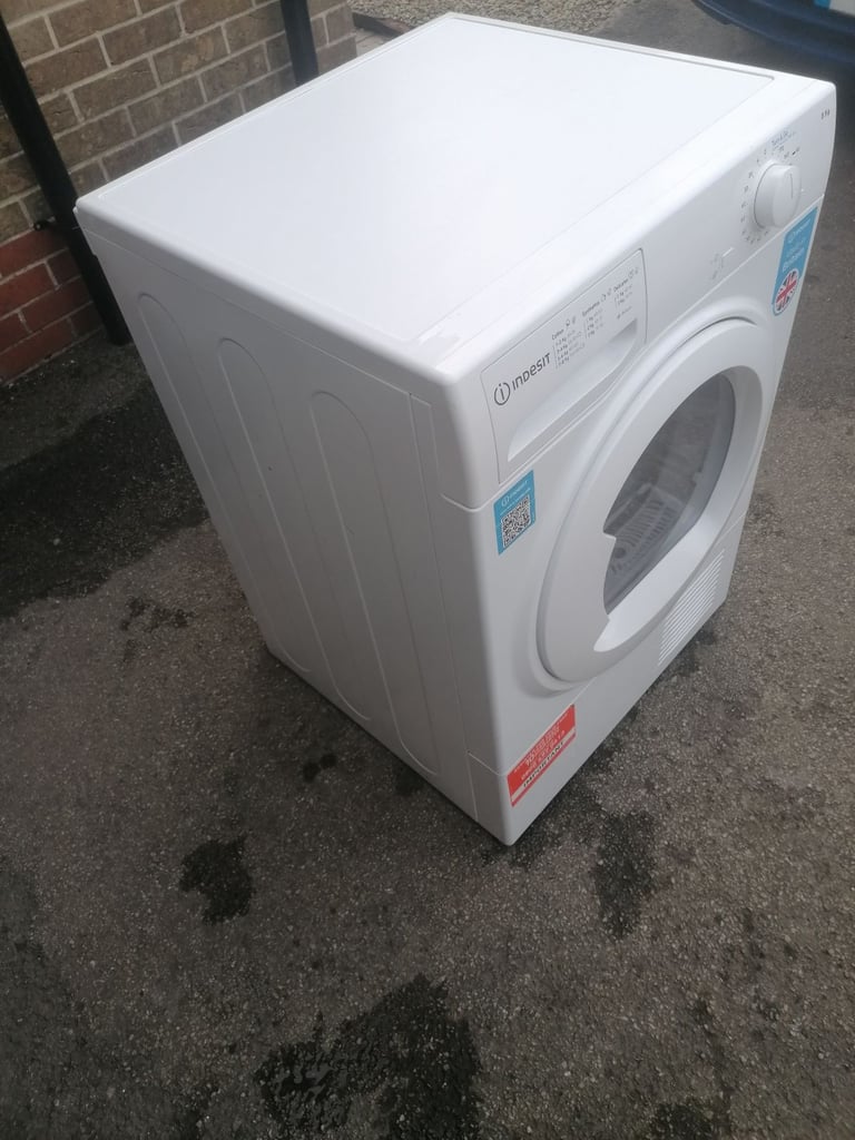 TUMBLE DRYER CONDENSER TUMBLE DRYER LARGE 8 KILOGRAM DRUM CAPACITY INDESIT CAN DELIVER £160
