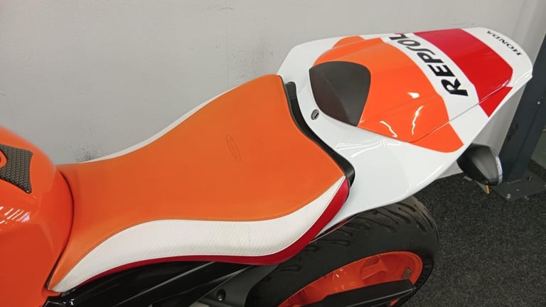 HONDA CBR1000RR REPOSOL ** FANTASTIC CONDITION - VERY LOW MILEAGE **