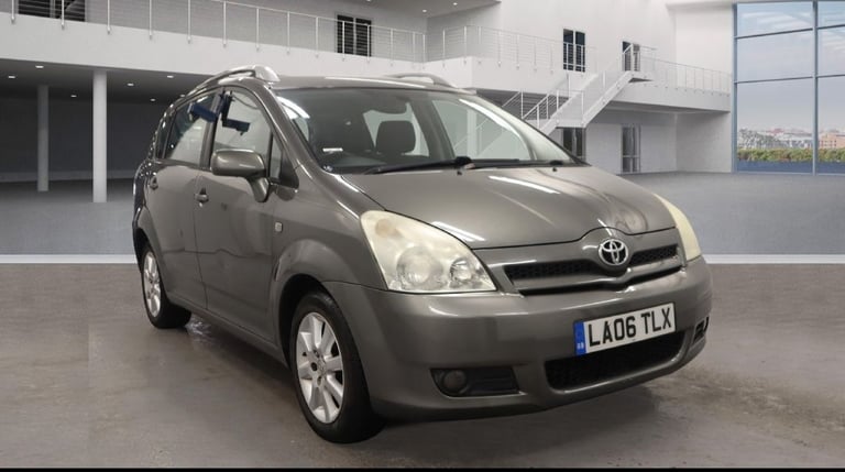 Toyota verso automatic 1.8 petrol 7 seaters ulezfree 