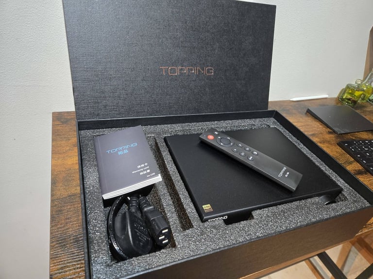 [FS] Topping Pre90 preamp - as new - £330 delivered