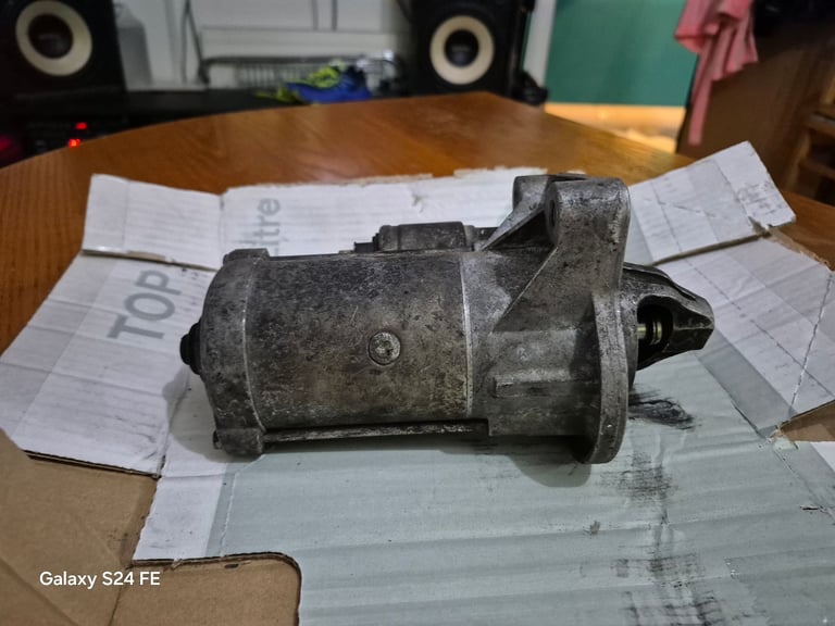 Starter motor 
