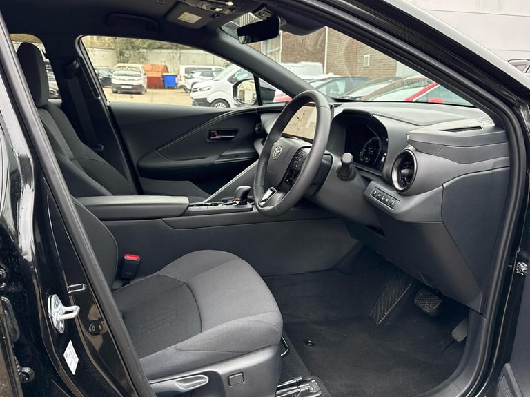 2024 Toyota C-HR 2.0 PHEV Design 5dr CVT SUV Hybrid Automatic
