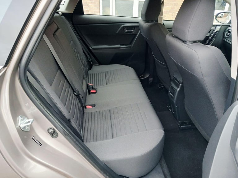 2016 Toyota Auris 1.6 D-4D Business Edition Euro 6 (s/s) 5dr HATCHBACK Diesel Manual