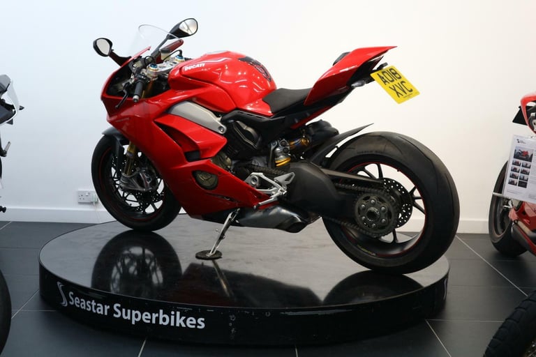 DUCATI PANIGALE V4S - 2018 - 6000 MILES