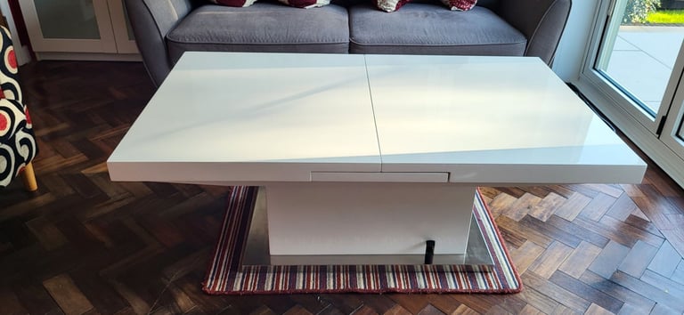TWO IN ONE COFFEE/DINING TABLE