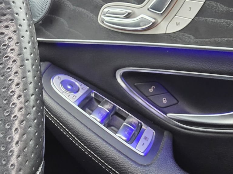 2019 Mercedes-Benz C Class 2.0 C300 AMG Line (Premium Plus) Saloon 4dr Petrol G-Tronic+ Euro 6 (s...