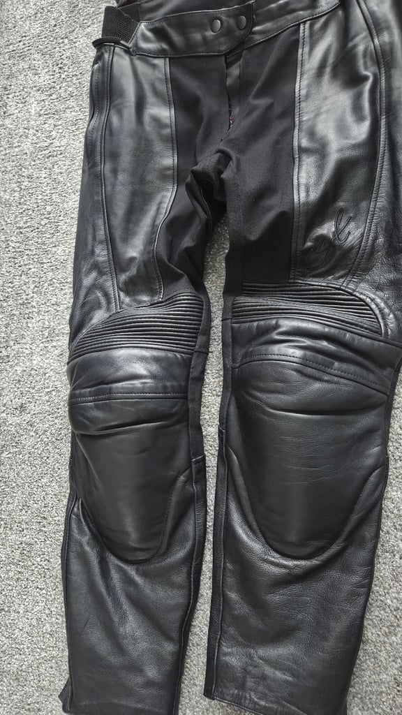 Ladies Leather Motorcycle Jacket and Trousers 