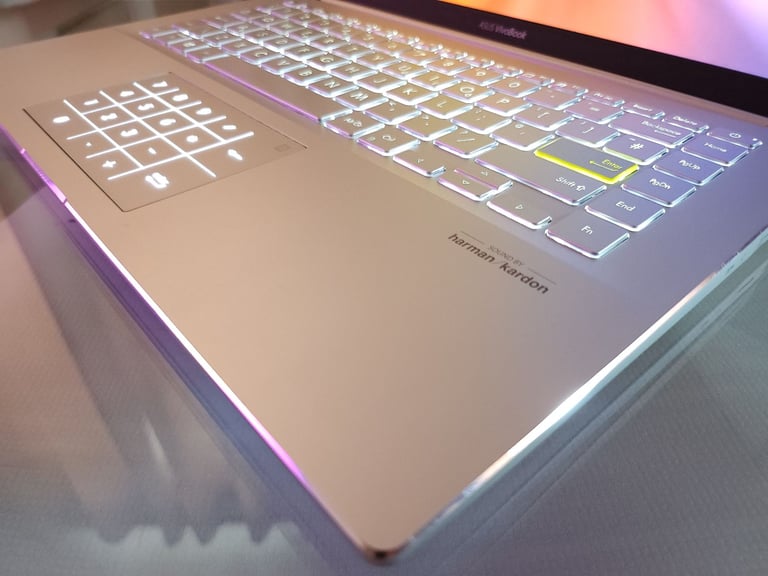 ❤️ ASUS VivoBook S14 i5-10210 8GB RAM 256GB SDD LED NumberPad Harman Kardon Pearlescent White Laptop