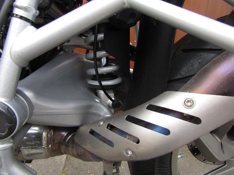 BMW R 1200GS* MILES 10.850*LUGGAGE * FULL SERVICE HISTORY* FANTASTIC CONDITION .