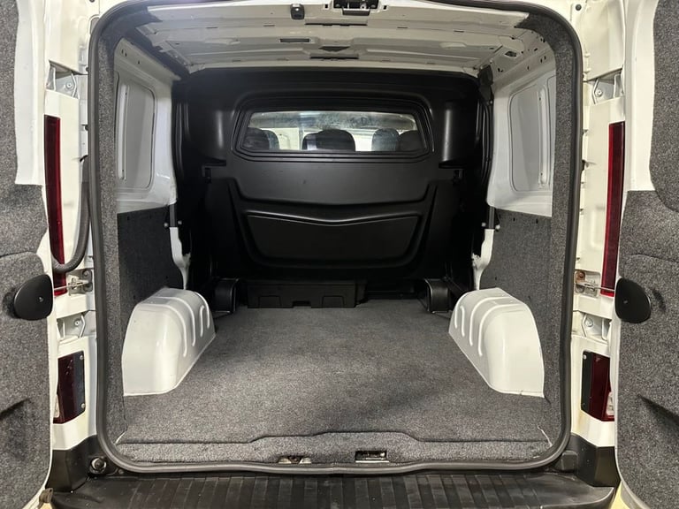 2018 Renault Trafic 1.6 dCi 27 Sport Nav Crew Van Double Cab 6dr Diesel Manual SWB Euro 6 (120  C...
