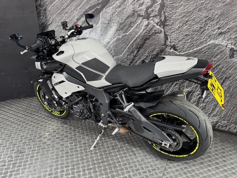 YAMAHA MT-10 MT 10 2022