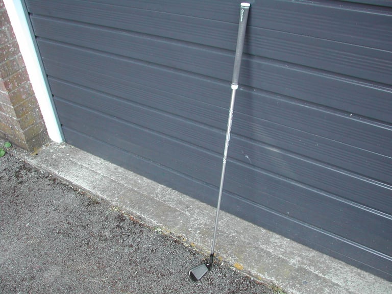 Ladies Taylormade Right handed M2 6 iron Golf Club