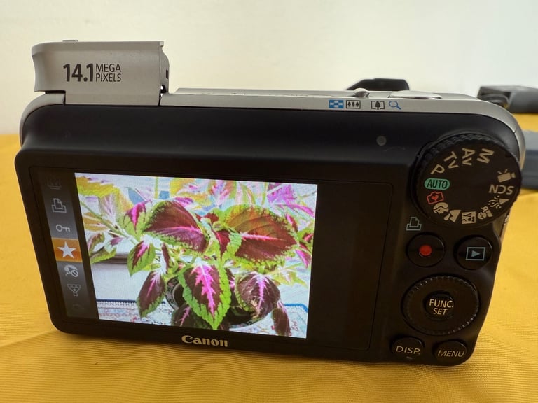 CANON POWERSHOT SX210 IS FULLY WORKING GOOD CONDITION 