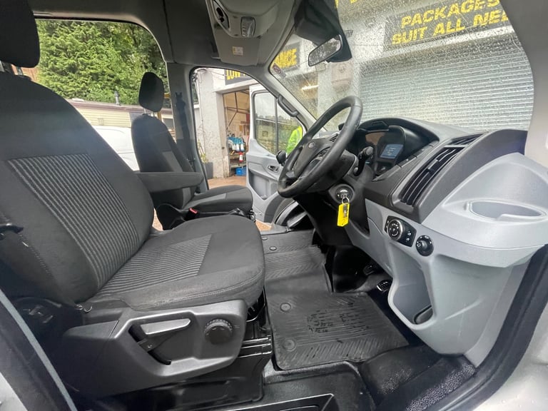 2016 Ford Transit 2.2 TDCi 125ps H3 17 Seater TREND / EURO 6 Minibus Diesel Manual