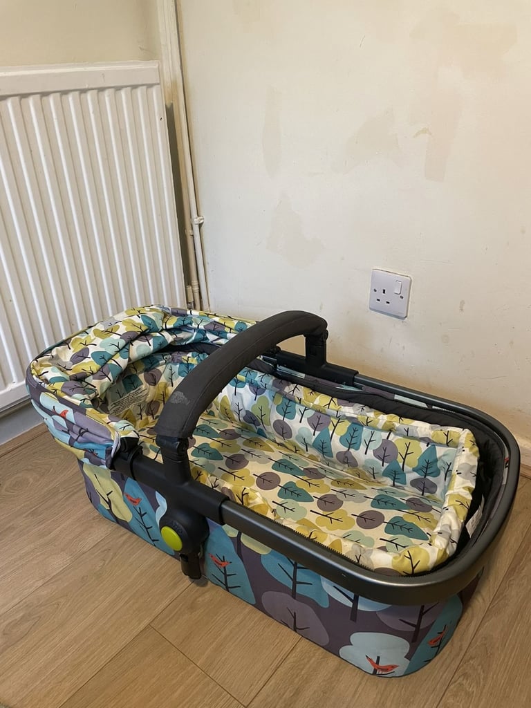 Secondhand Cosatto travel system (pram, buggy and carseat)